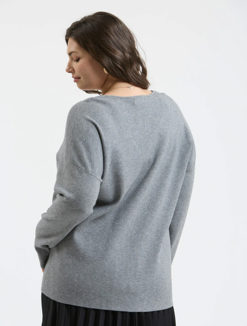 Grey Solid V Neck Front Seam Knit Sweater (Plus Size Exclusive!)